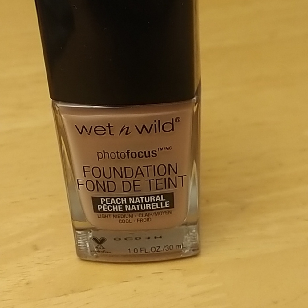 Wet n wild face foundation